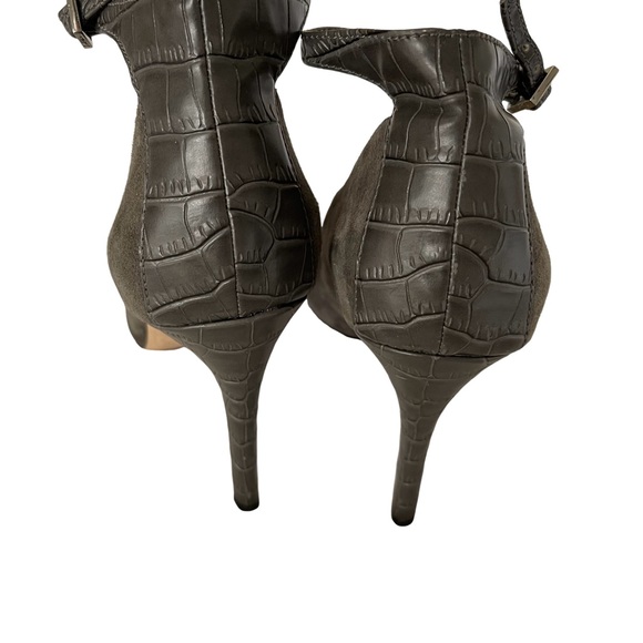 Sam Edelman Gray Suede Pumps with Ankle Strap and 4” Heels. Size 9.5 - Picture 4 of 10